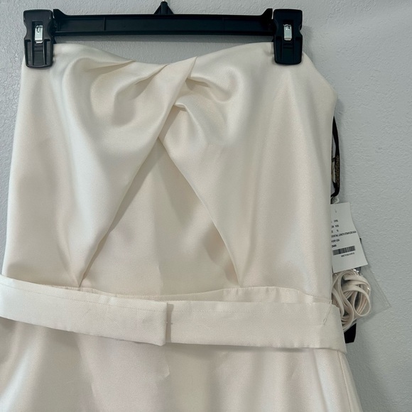 Lela Rose Bridal Ivory Mini Dress - Picture 2 of 7